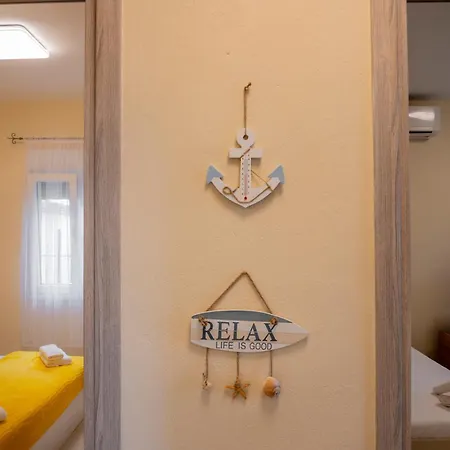 Holiday home Alice's Sea House *