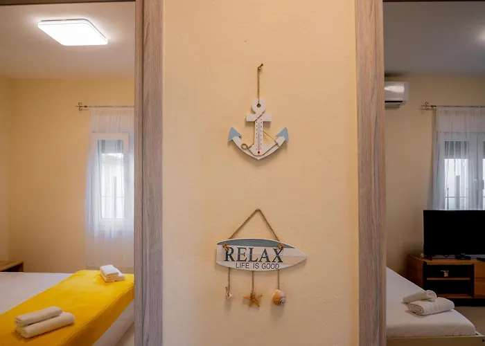 Дом отдыха Alice's Sea House *
